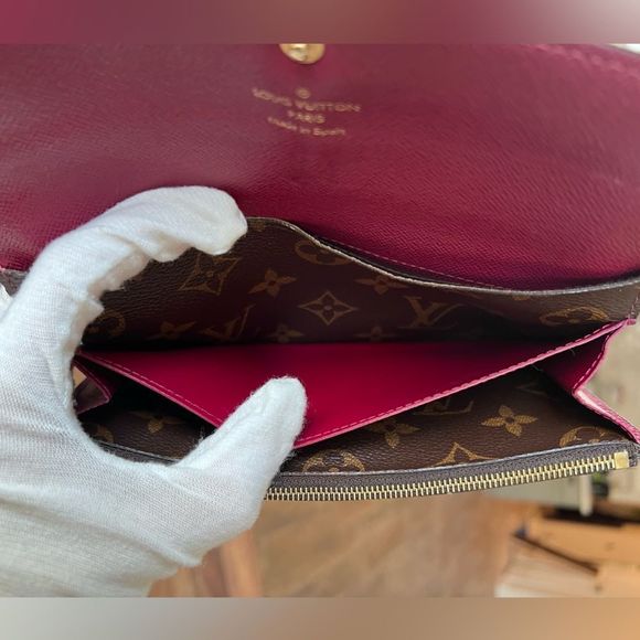 💯 AUTH Louis Vuitton monogram Emily wallet on chain - Picture 9 of 12